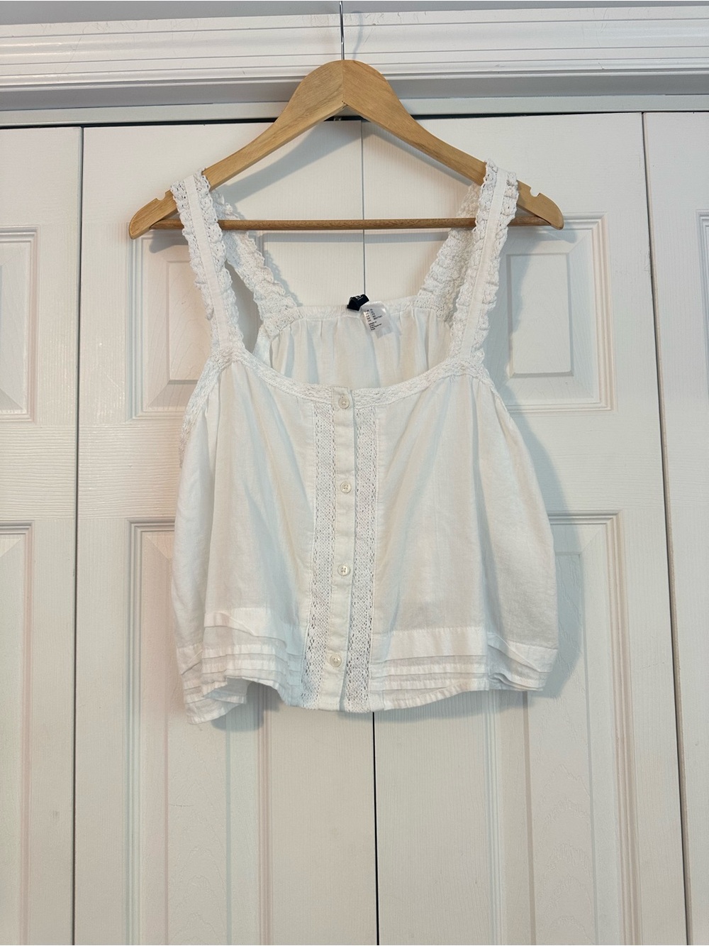 H&M White Lace-Trim Button Front Camisole